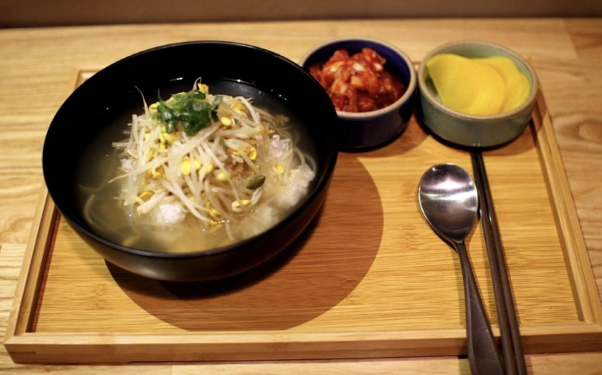 Masan Almond Hotel ชางวอน ภายนอก รูปภาพ